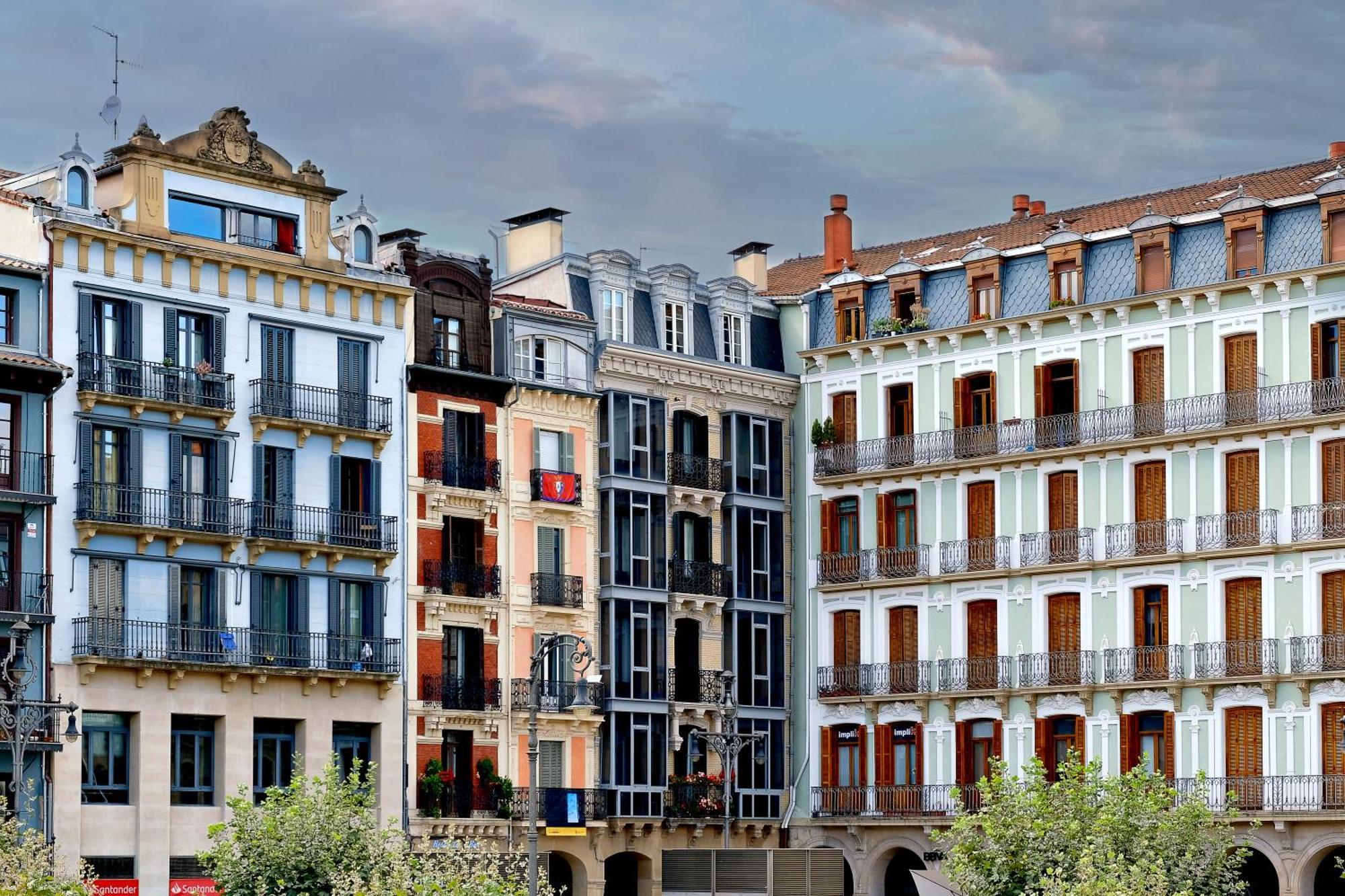 Top Apartment Frente A La Catedral Pamplona Eksteriør billede